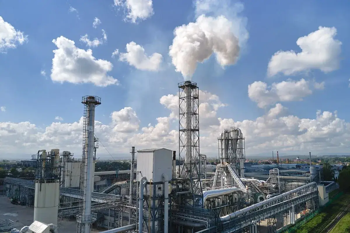 Chemical and petrochemical control valves for corrosive and difficult process duties