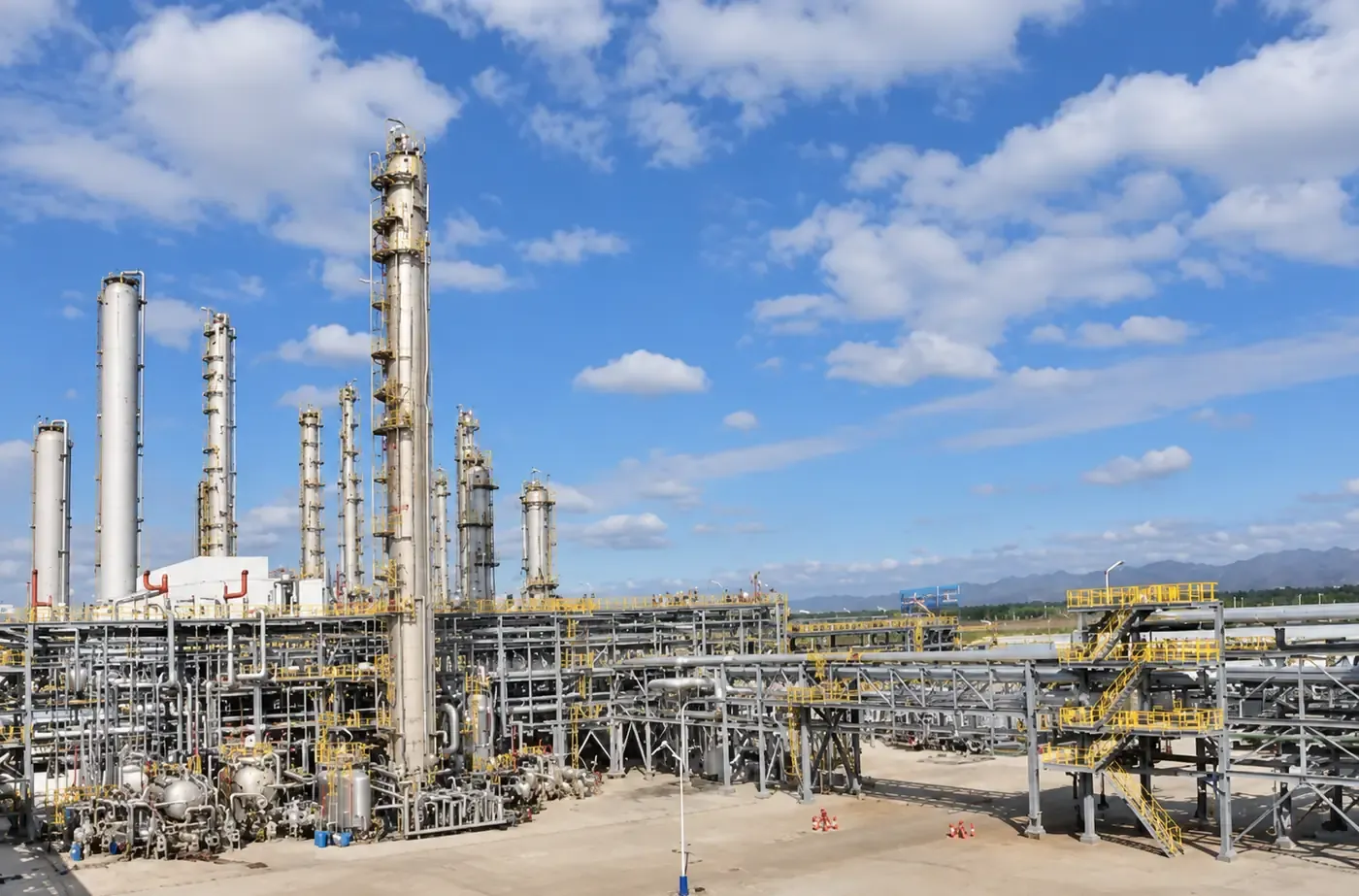 Chemical process plant towers